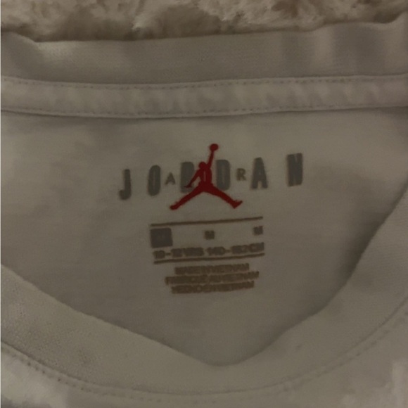 Jordan shirts - Picture 2 of 4